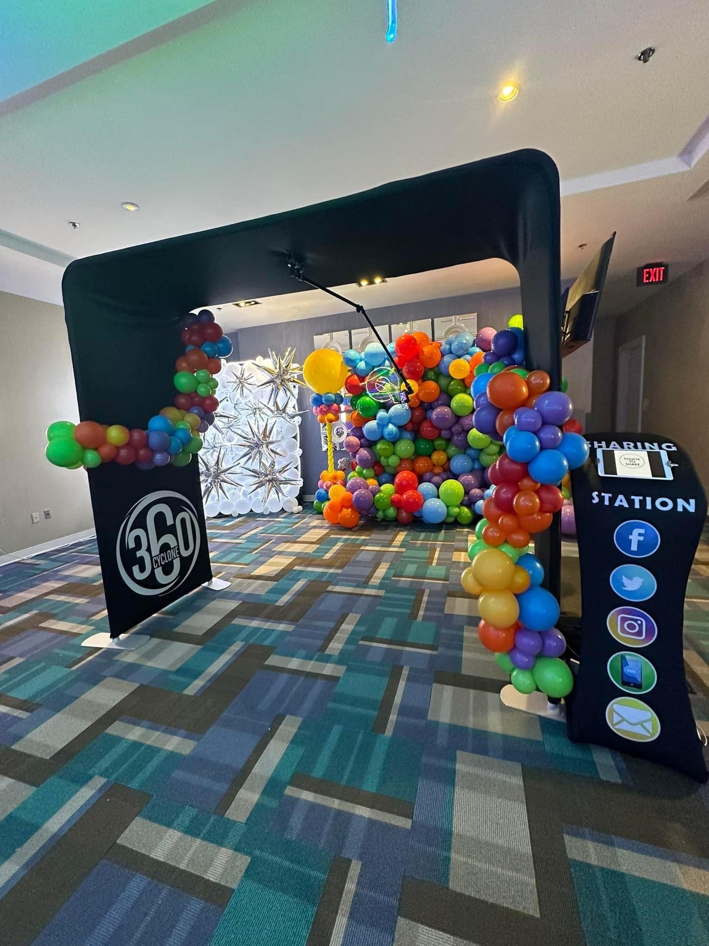 360 Cyclone - PicBox Company