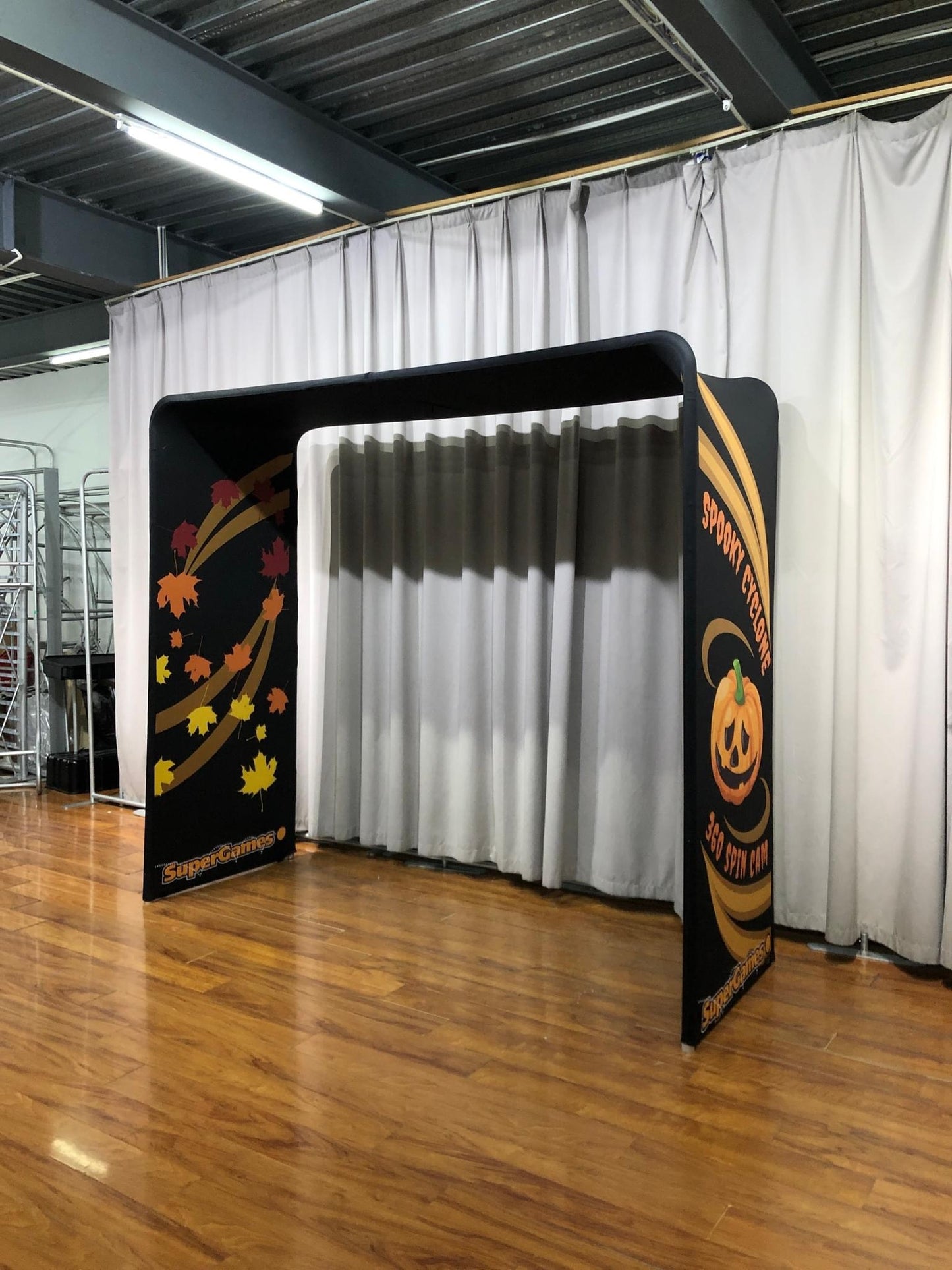 360 Cyclone Backdrop Arch ONLY - PicBox Company