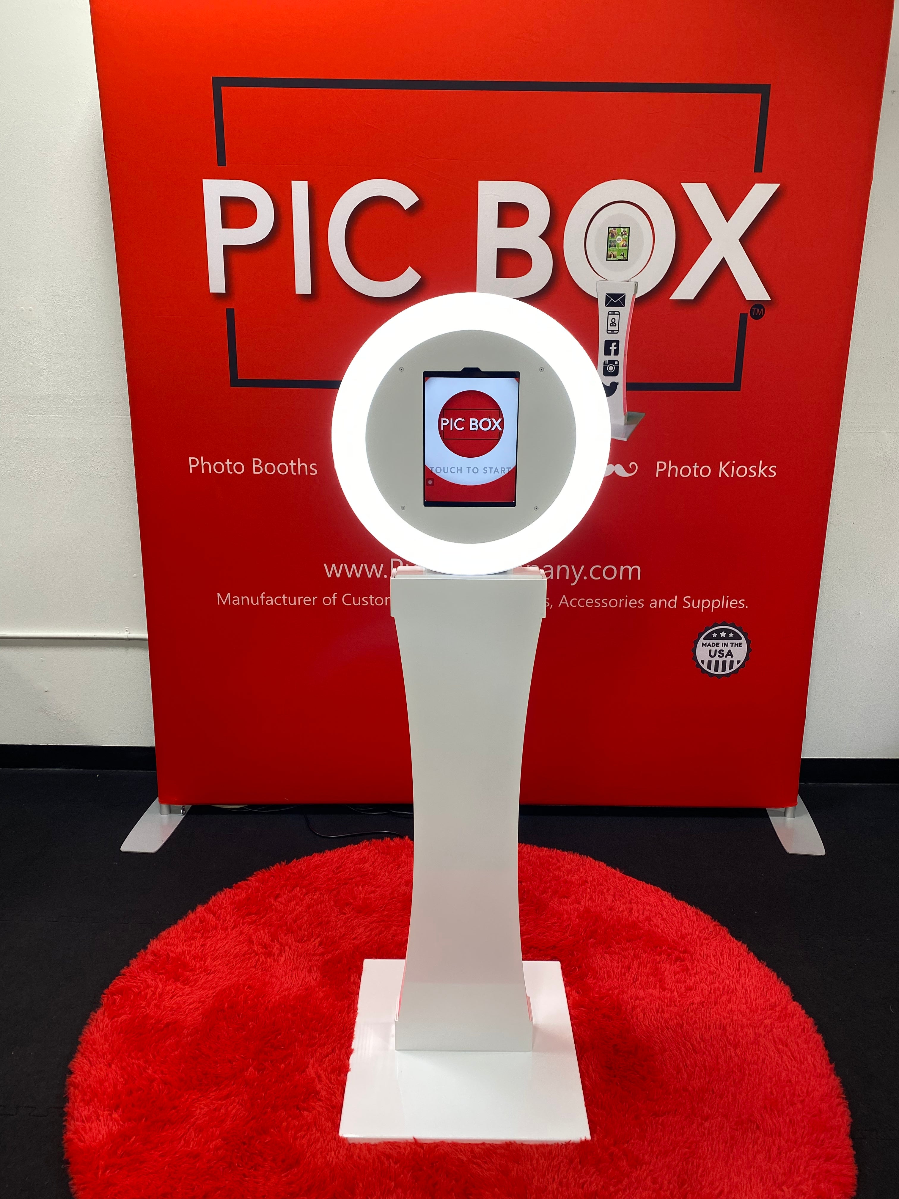 Piic Box Photo Booth Kiosks & iPad Photo Booth Solutions for Events – PicBox Company