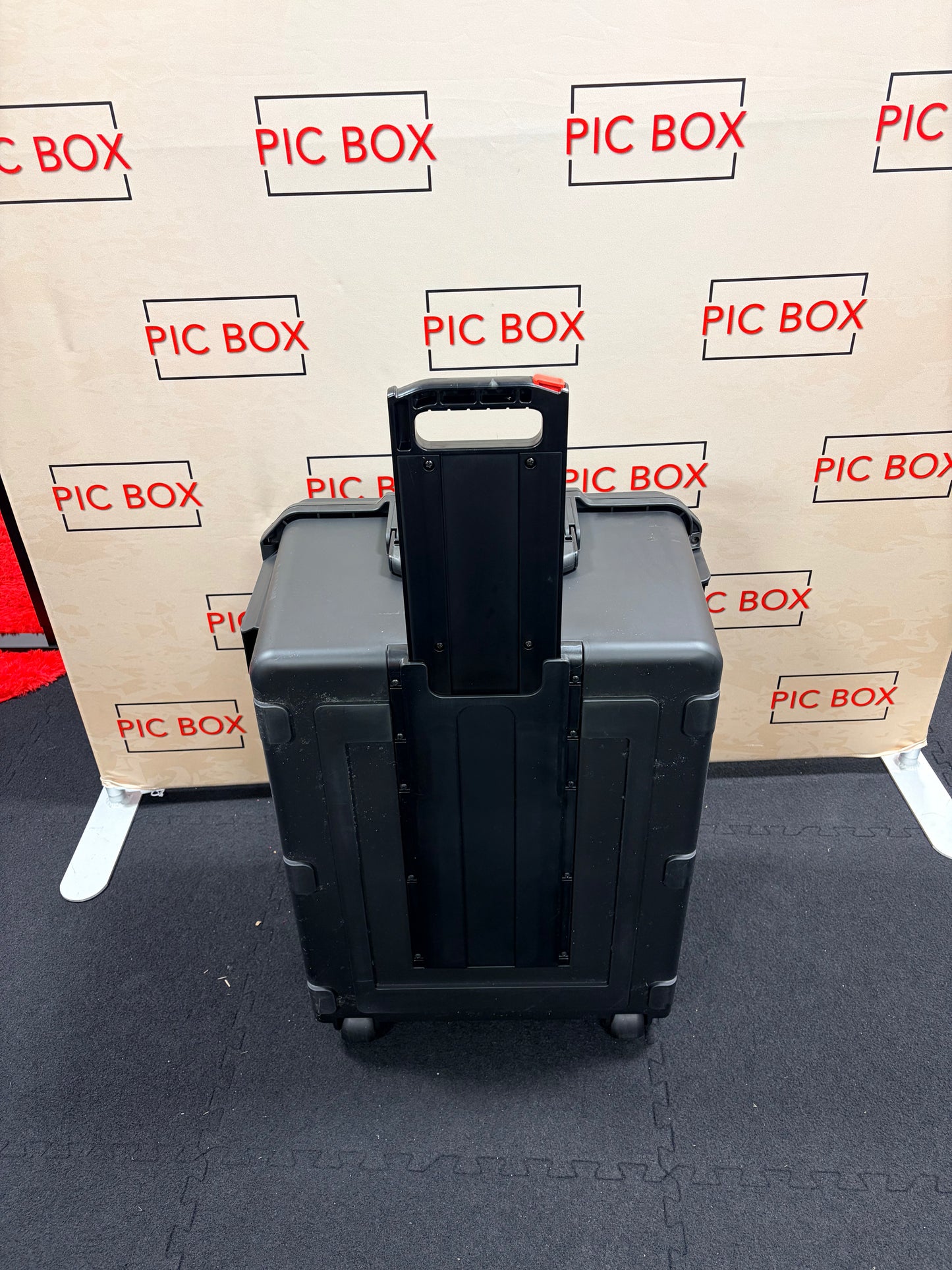 Custom Flight Case with Precision-Cut Foam
